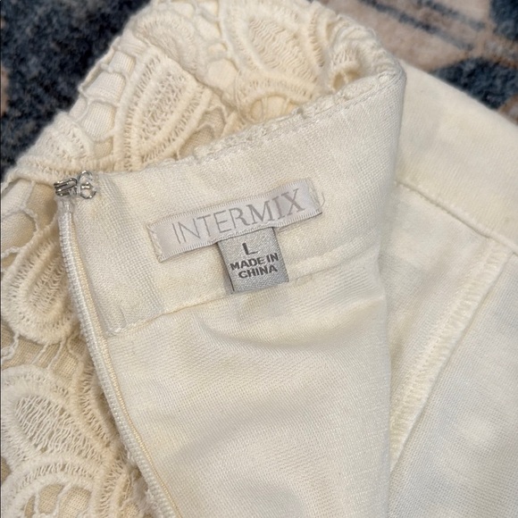 Intermix Large Elegant Cream Lace Overlay Skirt - Picture 7 of 10